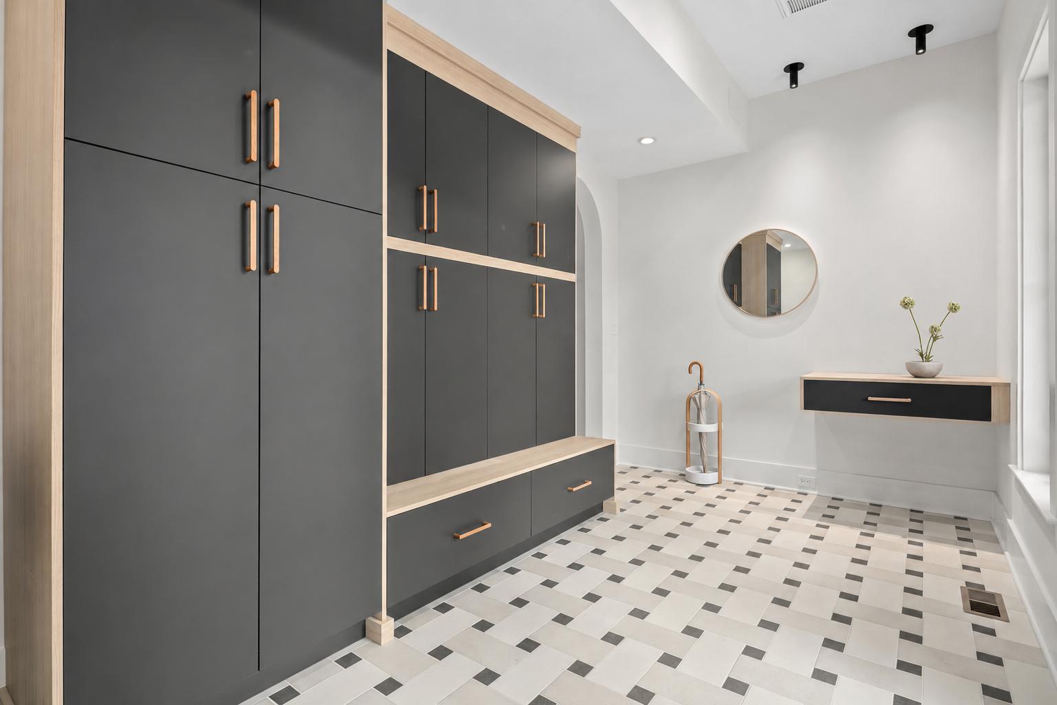McLean Contemporary_Mudroom by August Homes